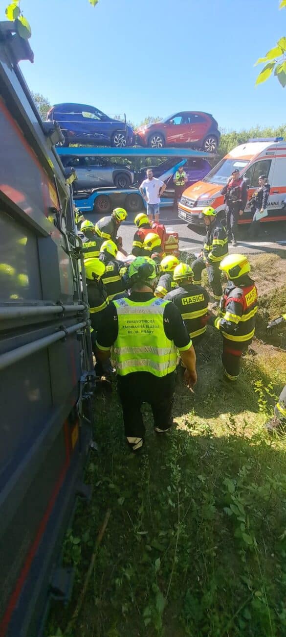 Vážná nehoda u Nové Vsi. Foto: HZS