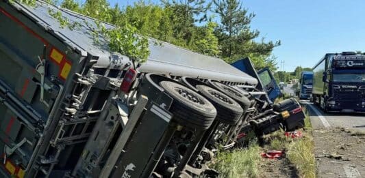 Vážná nehoda u Nové Vsi. Foto: HZS