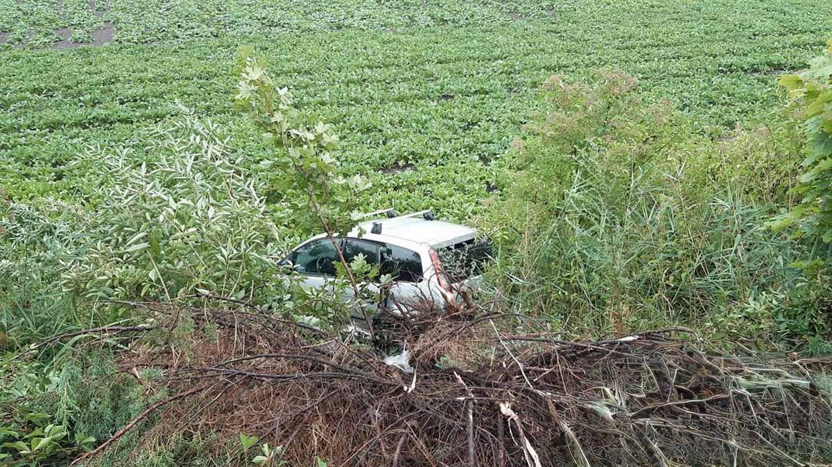 Nehoda na čerpací stanici na dálnici D11. Foto: HZS