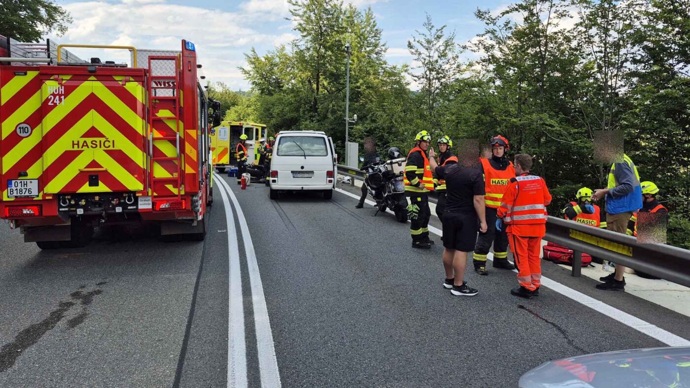 Dnešní tragická nehoda u Starých Hutí. Foto: HZS
