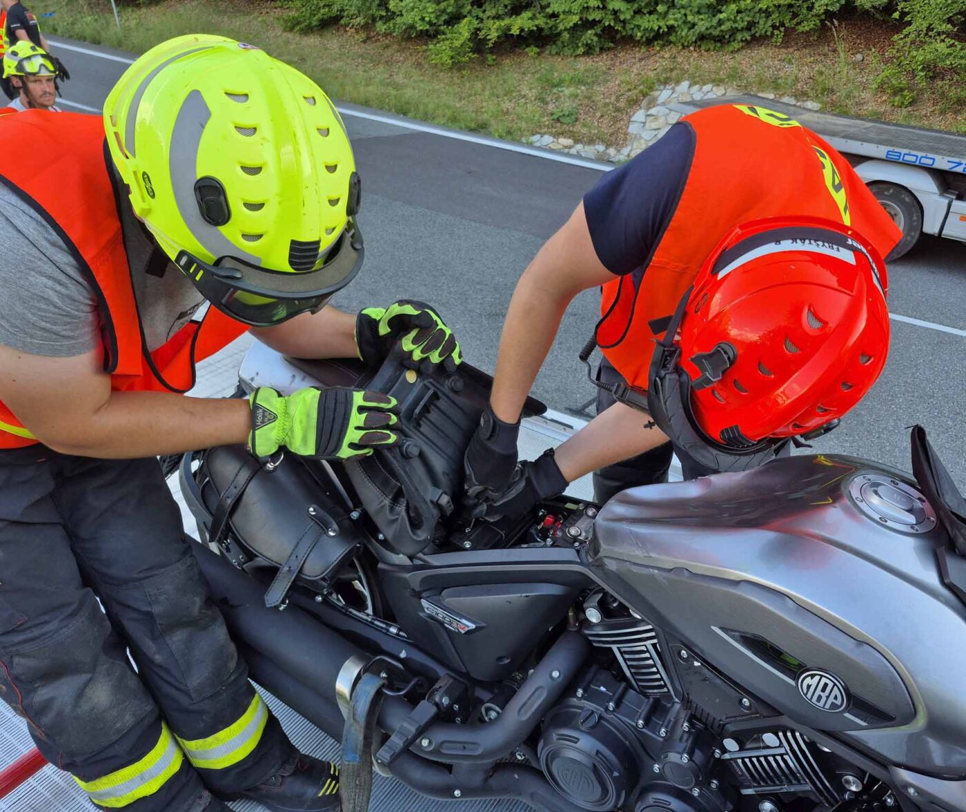Dnešní tragická nehoda u Starých Hutí. Foto: HZS