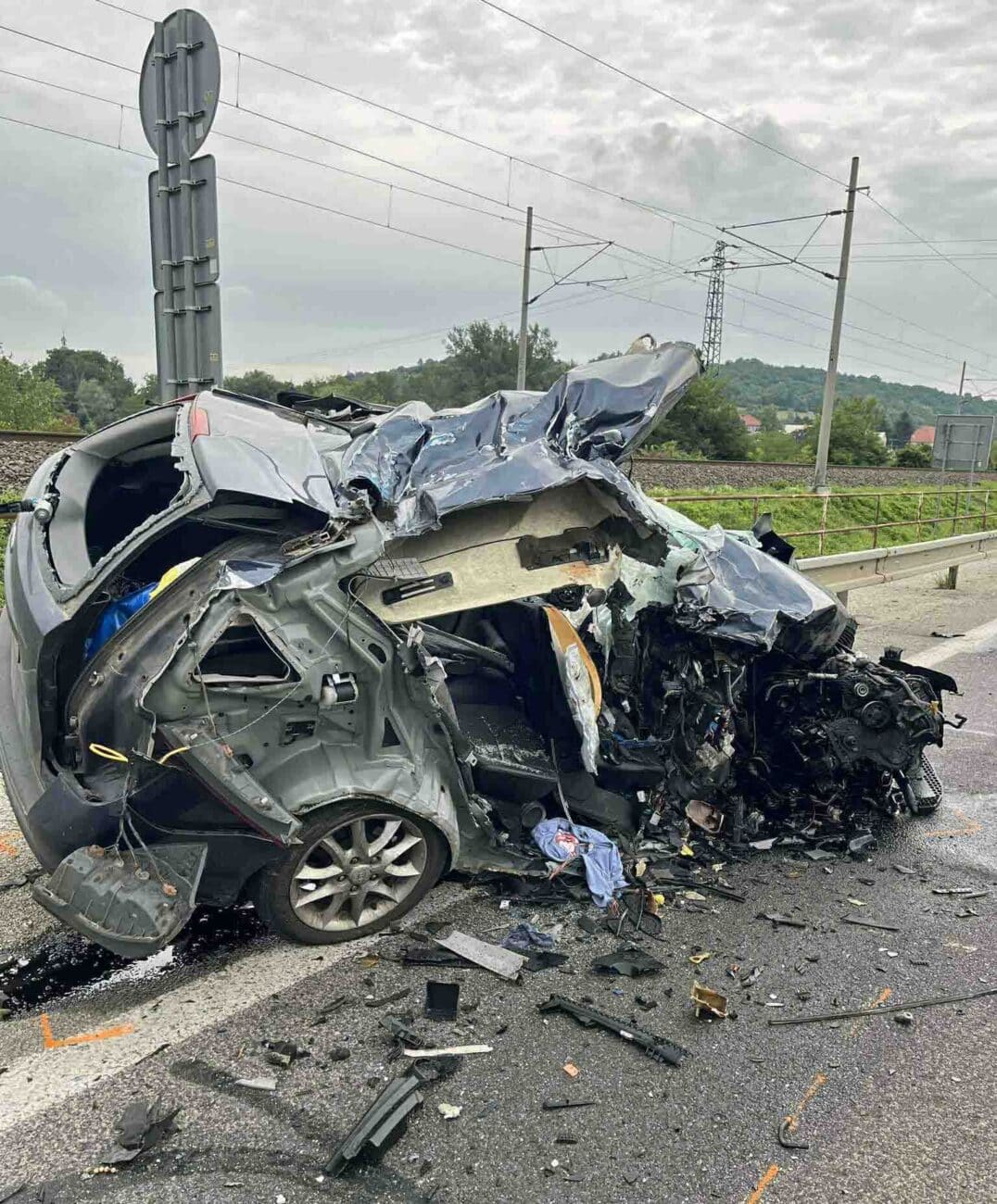 Vážná nehoda u obce Kostolná – Záriečie. Foto: PSR