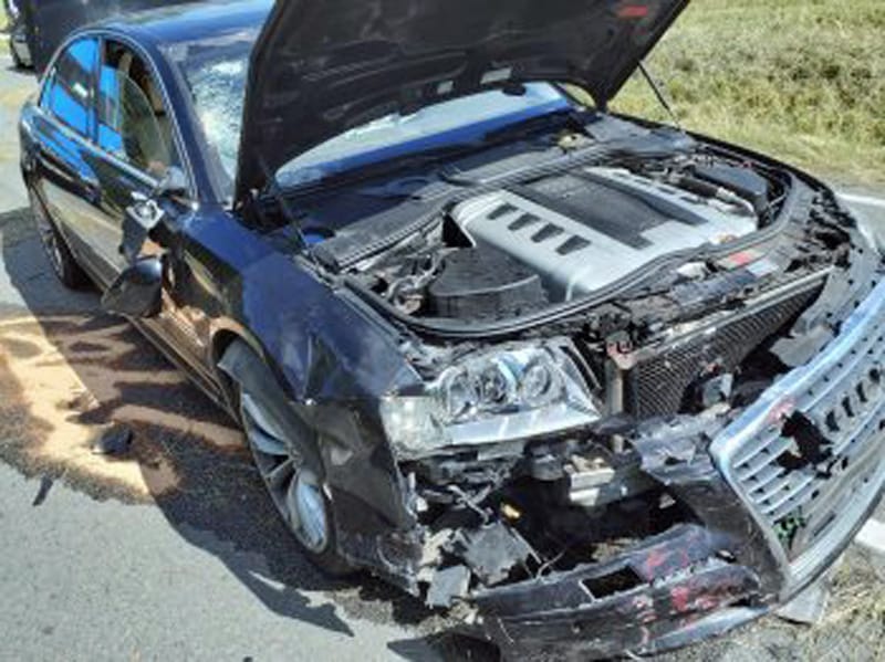 Nehoda motocyklu a auta nedaleko České Třebové. Foto: HZS