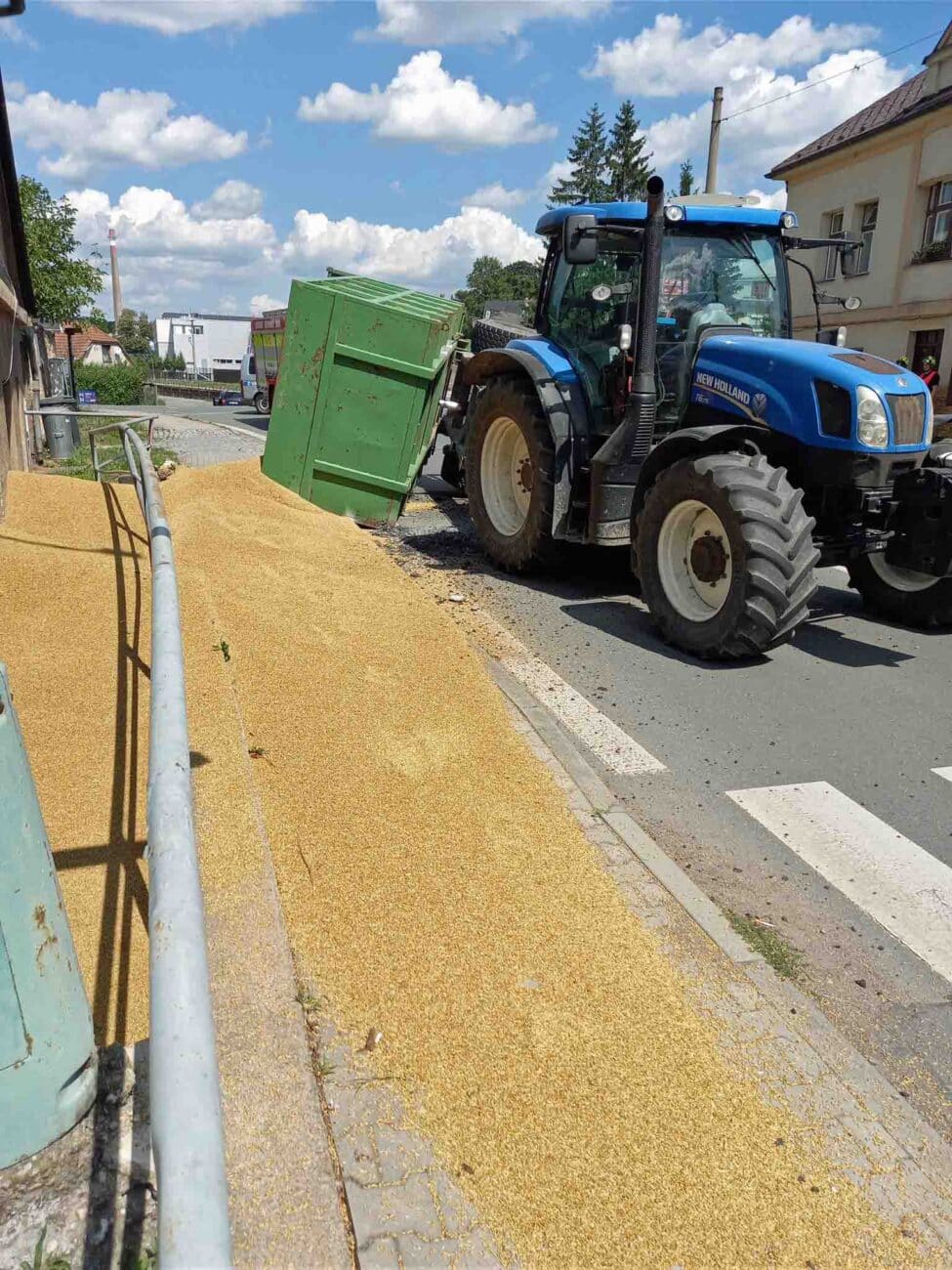 Nedělní nehoda ve Vamberku. Foto: HZS