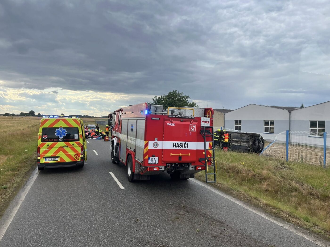 Nehoda u Bělé pod Bezdězem. Foto: HZS