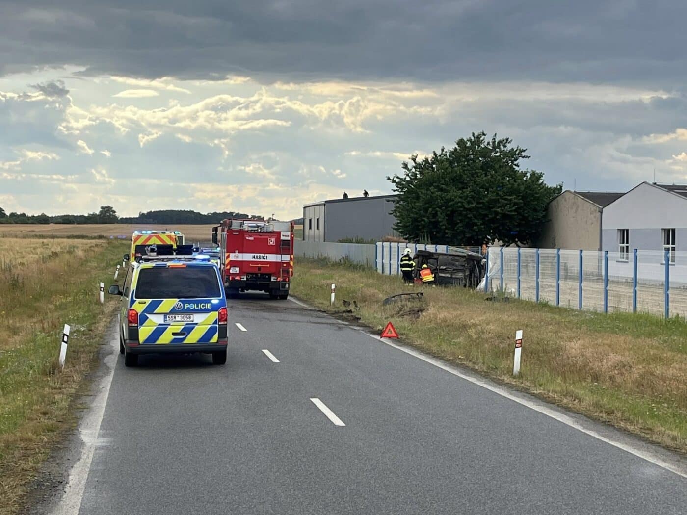 Nehoda u Bělé pod Bezdězem. Foto: HZS