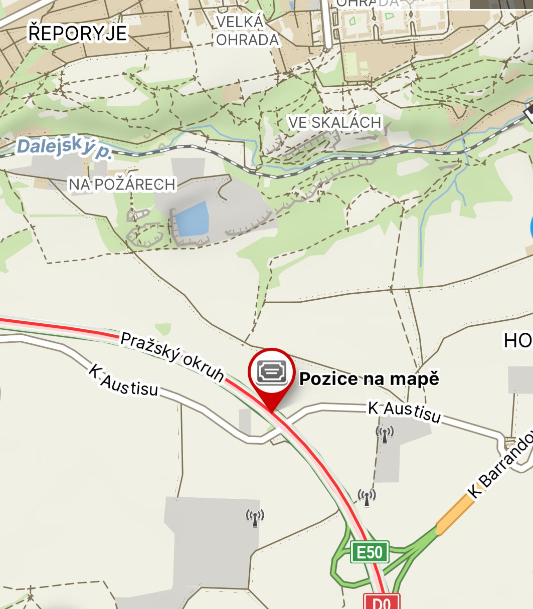 Požár autobusu na Pražském okruhu. Foto: HZS