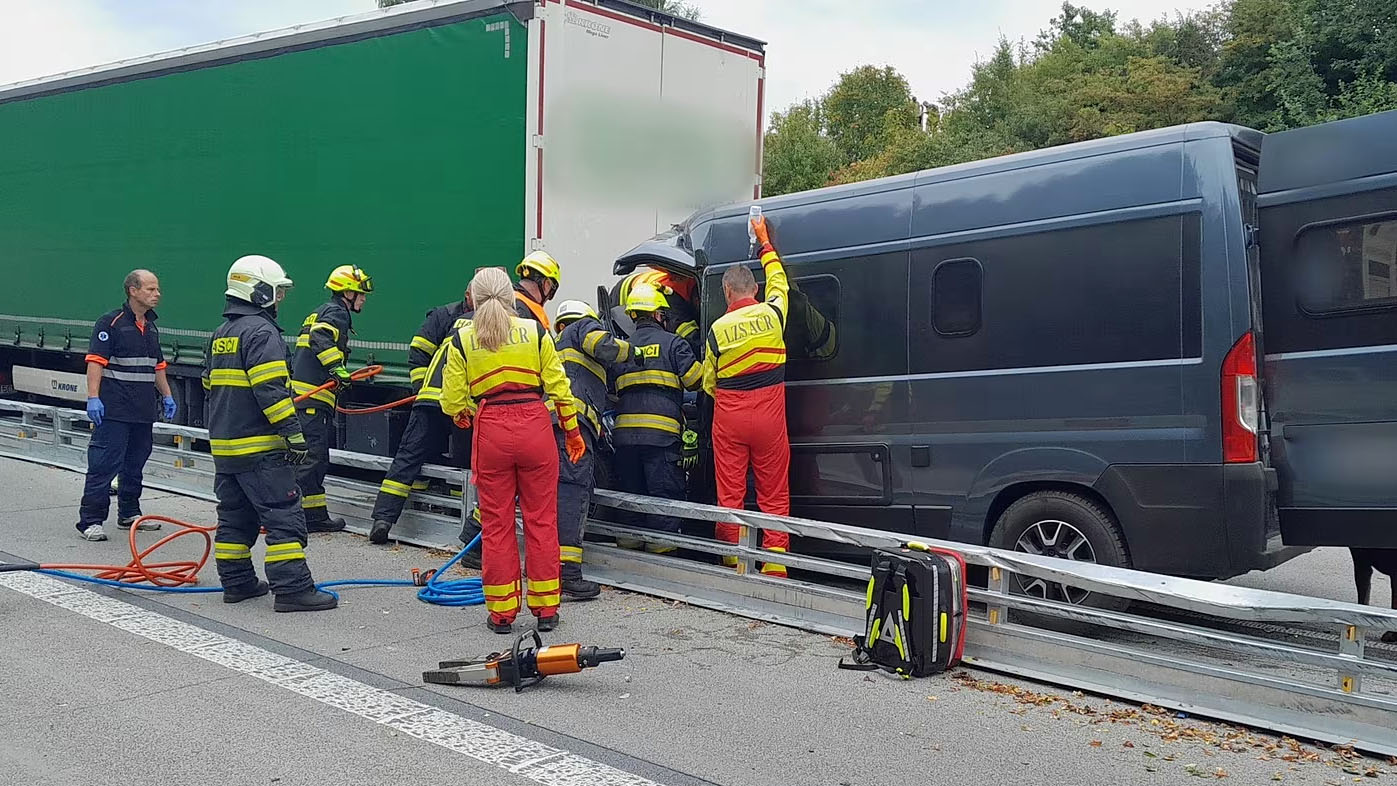 Tragická nehoda na dálnici D5. Foto: HZS