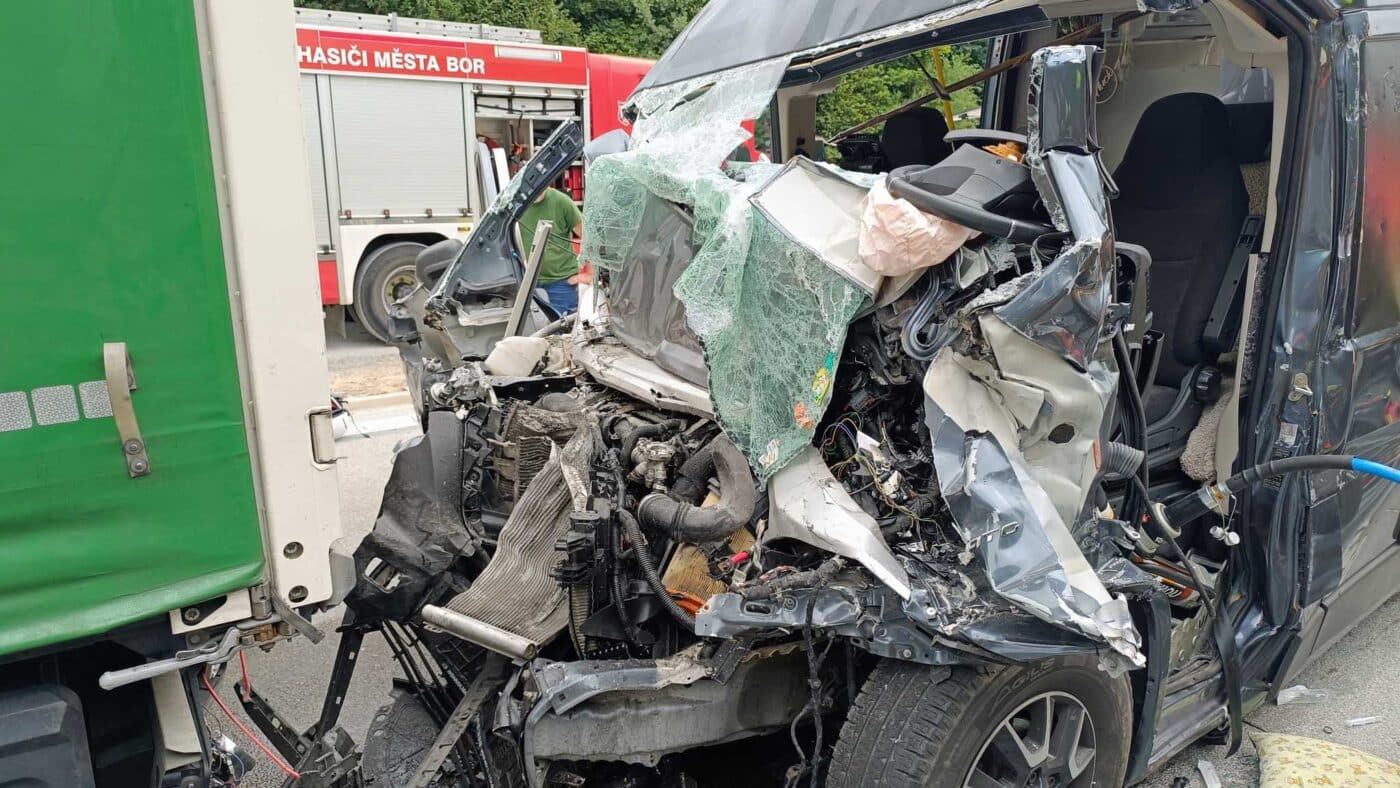 Tragická nehoda na dálnici D5. Foto: HZS