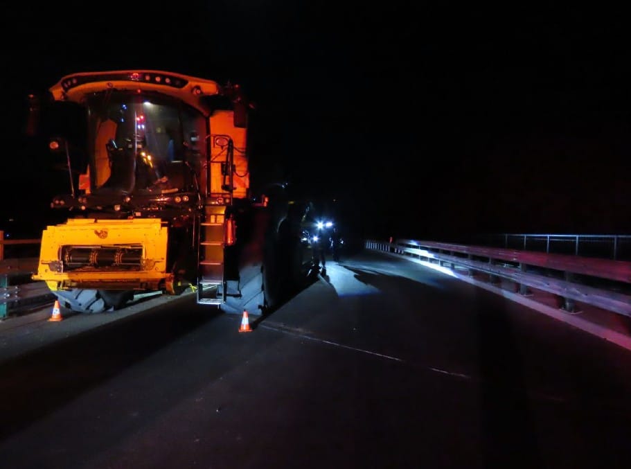 Nehoda kombajnů na obchvatu Jičína. Foto: PČR