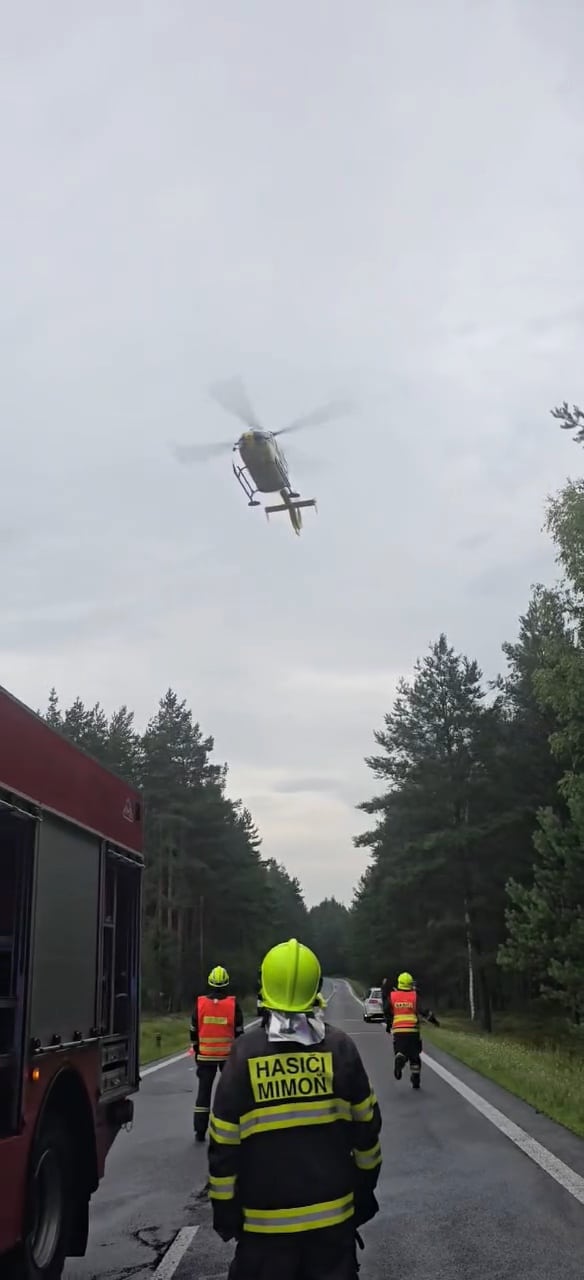VIDEO: Vážná nehoda u Ralska. Foto: HZS