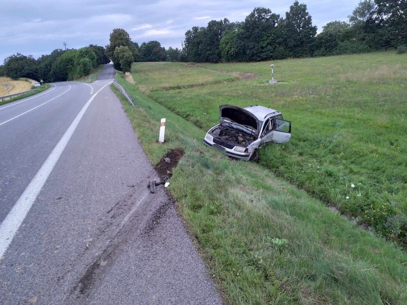 Nehoda dvou aut u Radčic.