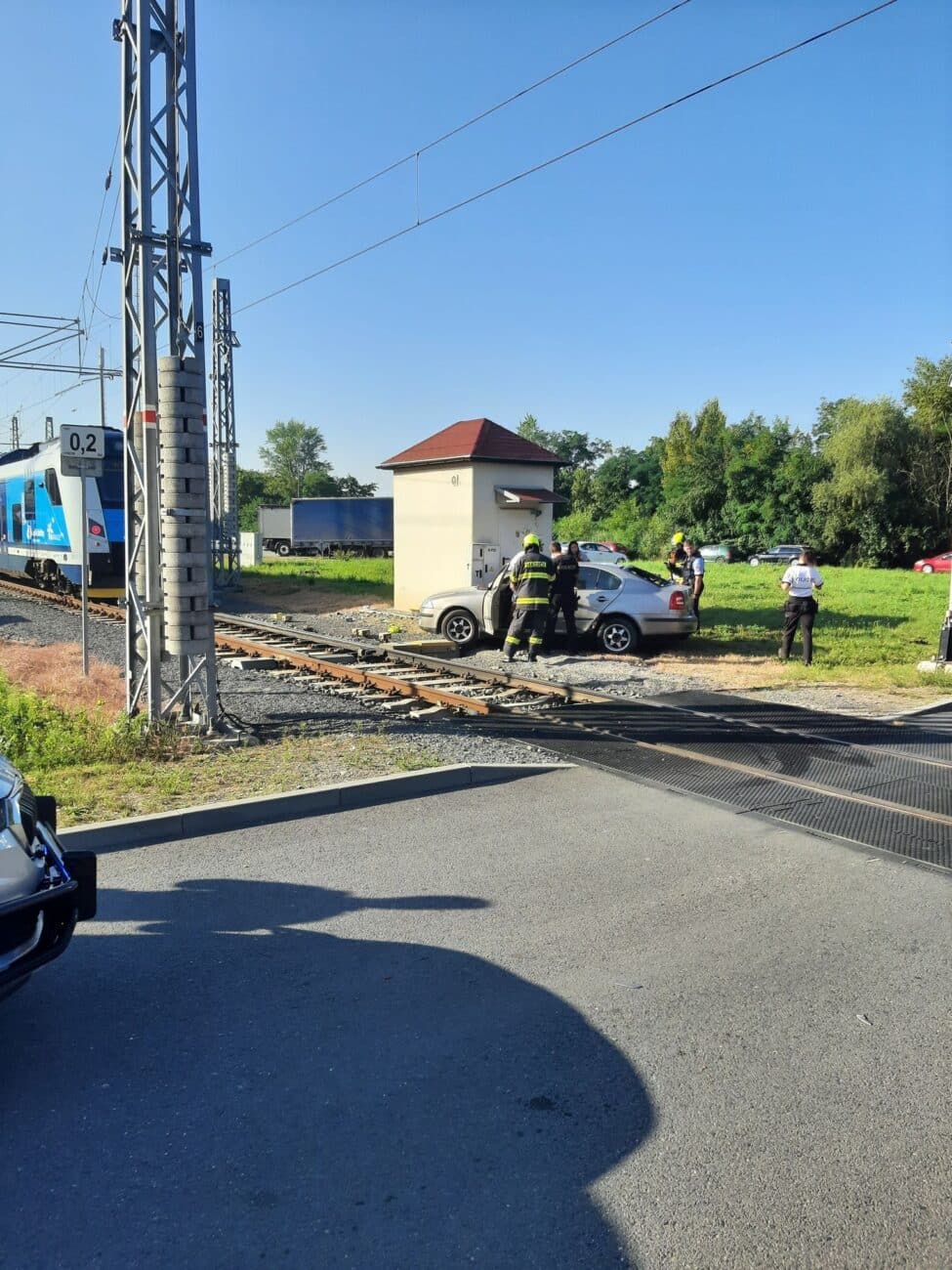 Nehoda na přejezdu Šternberku. Foto: PČR