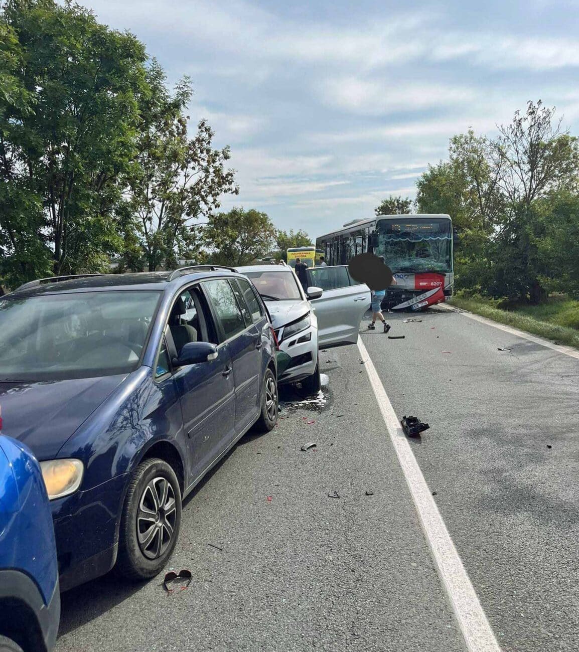 Hromadná nehoda u Neratovic. Foto: OK Mělník