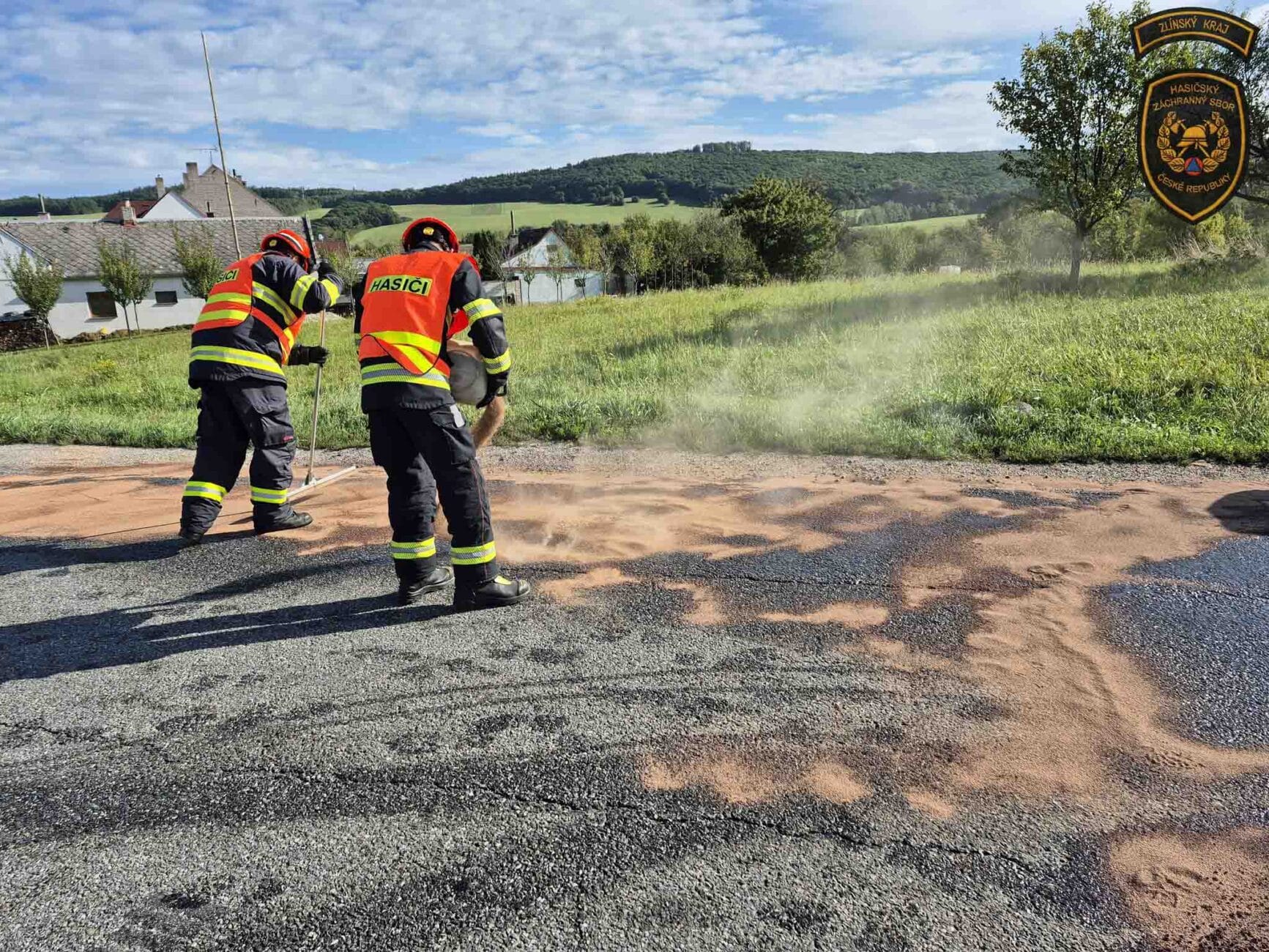 Tragická nehoda u Bystřice pod Lopeníkem. Foto: HZS ZLK