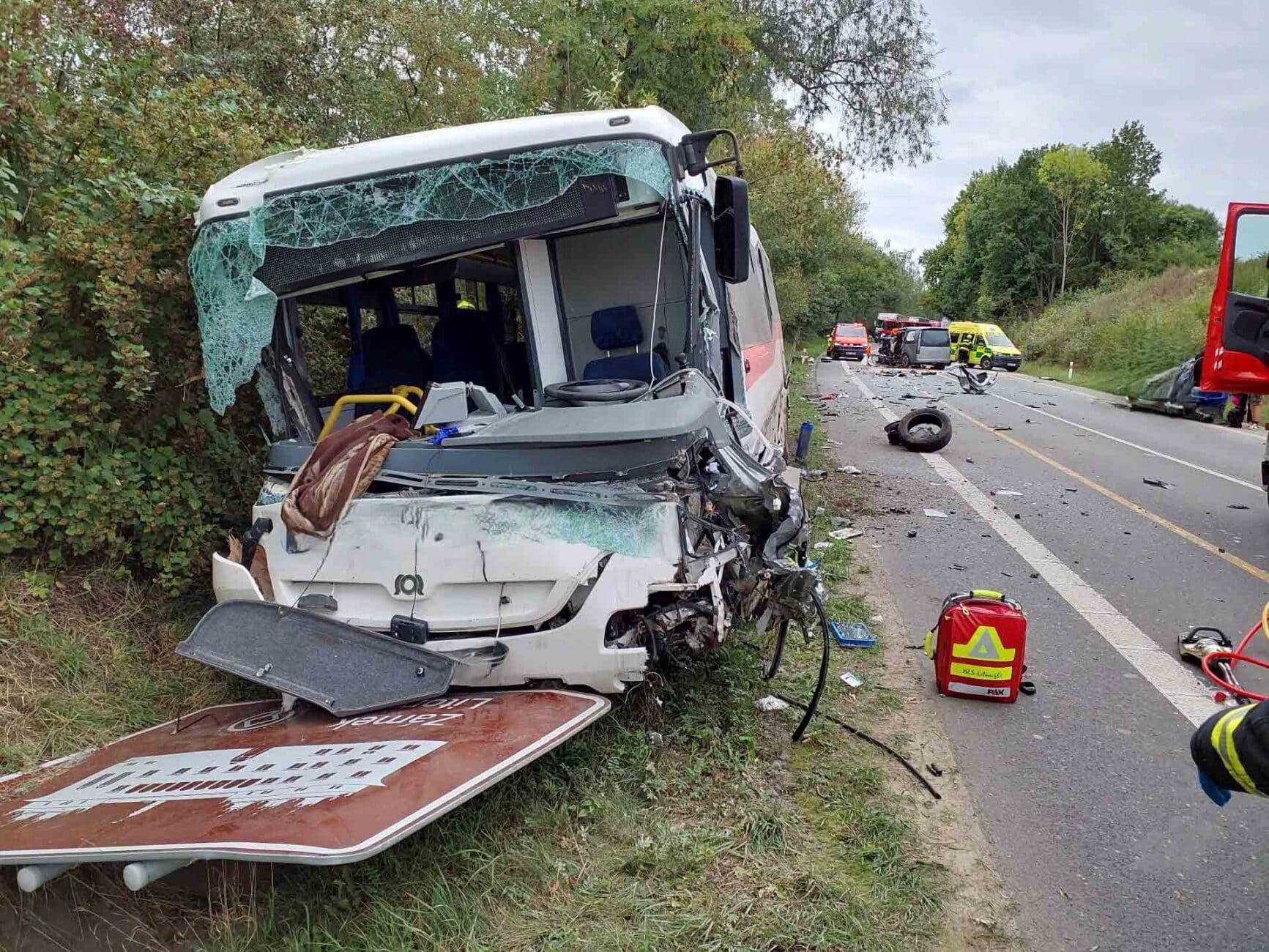Vážná nehoda u Cerekvice. Foto: HZS