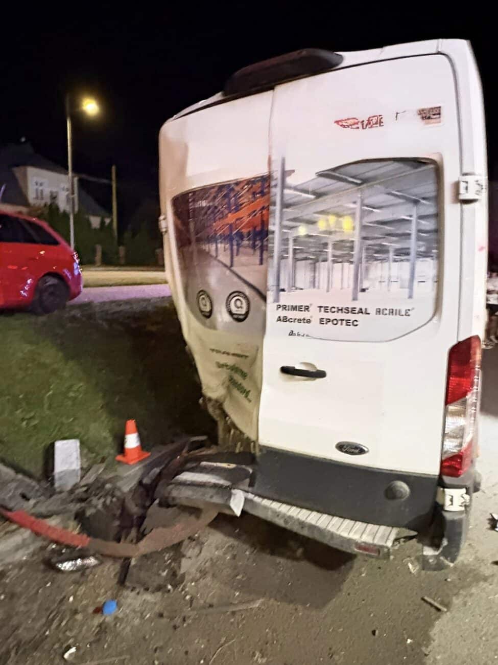 Nehoda na benzince v Opavě. Foto: FB/Kde stojí švestky Opava