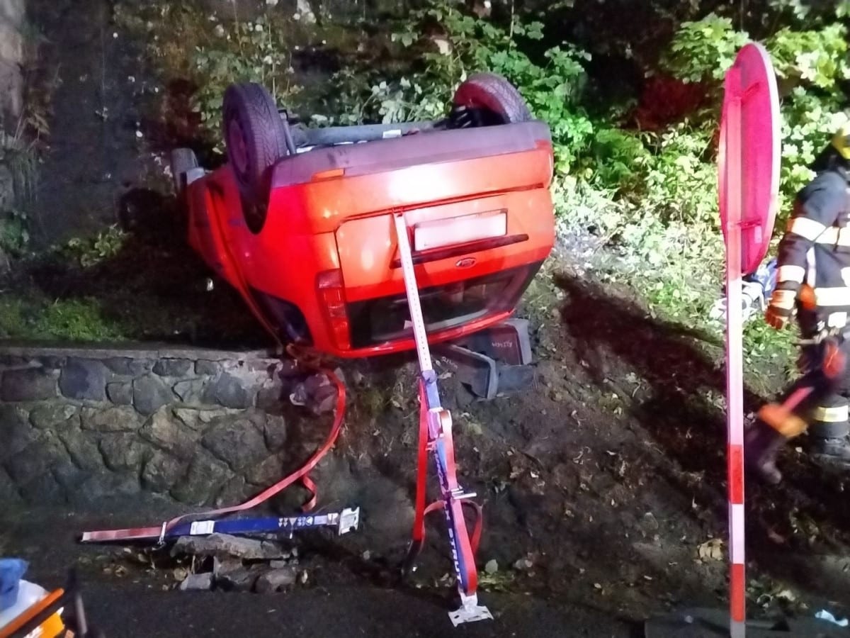 Tragická nehoda u Tanvaldu. Foto: HZS