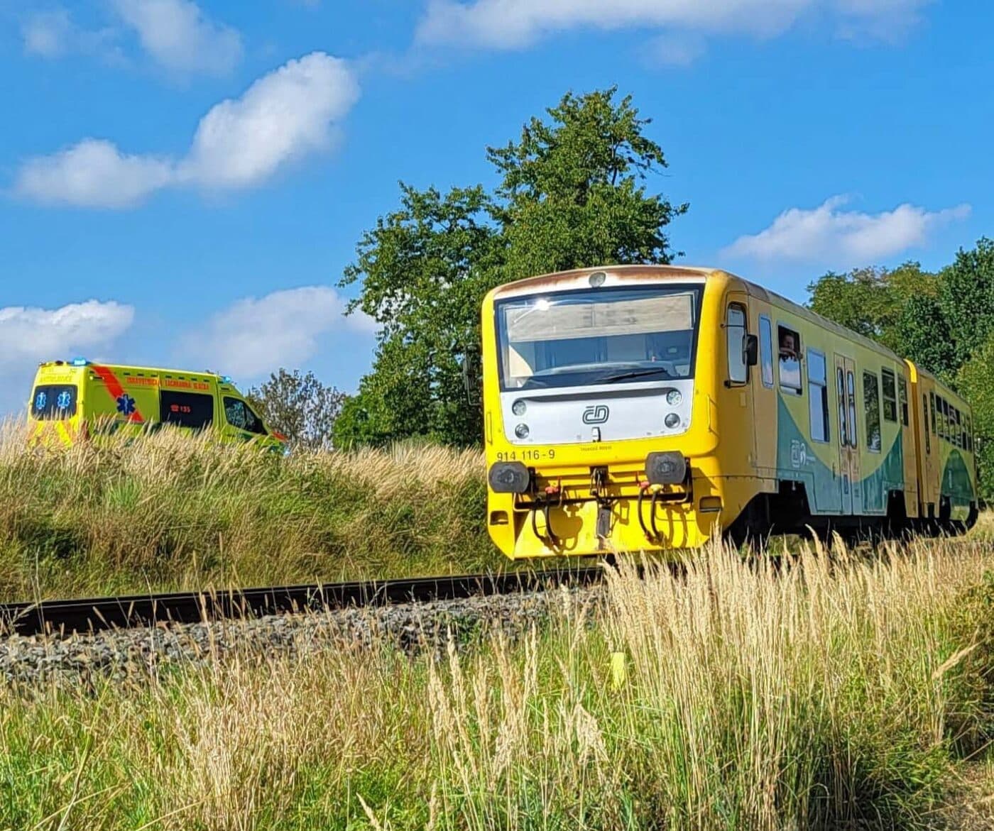 Muže v Šenově přejel vlak. Foto: ZZS
