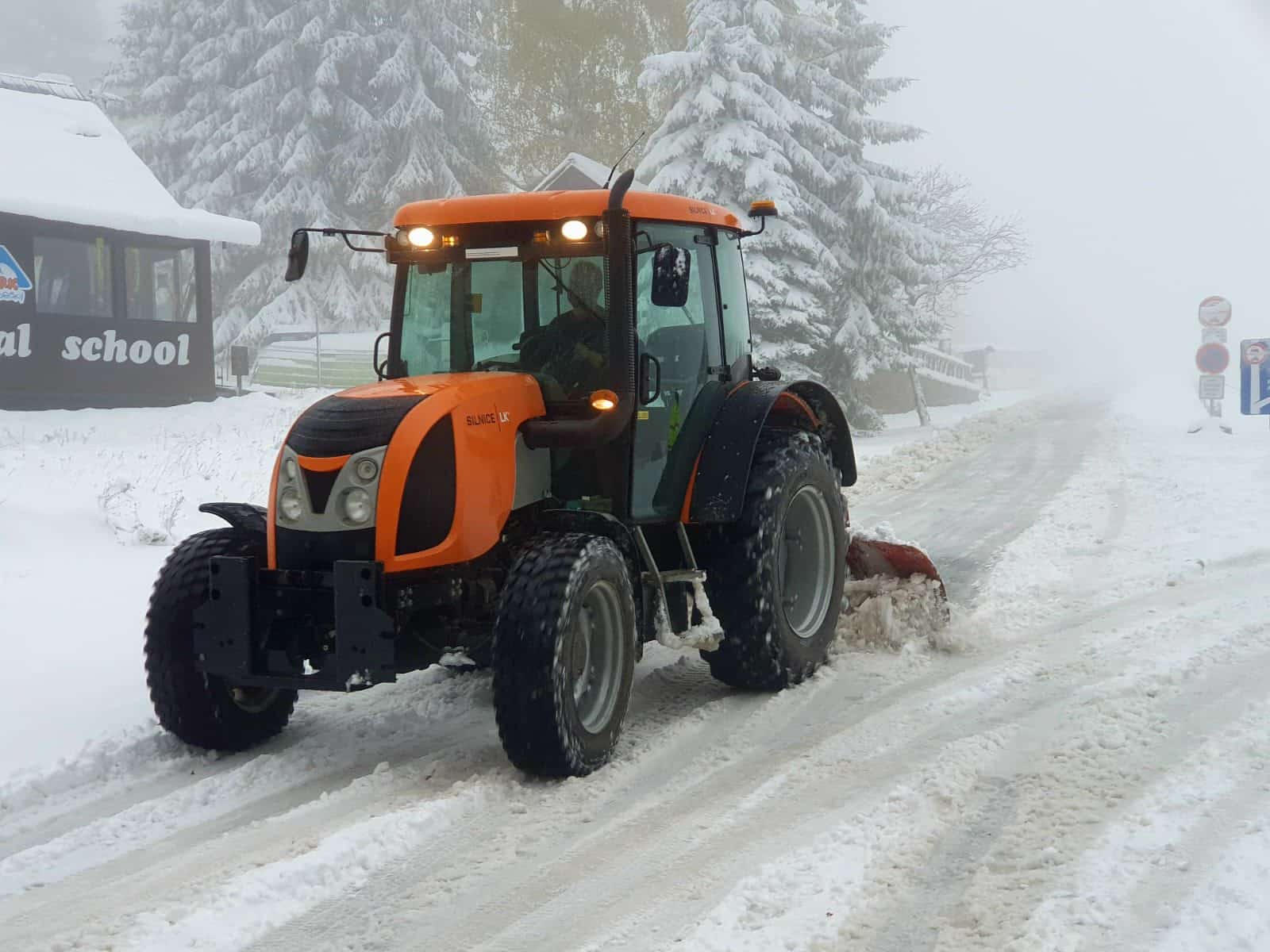 Cestáři vyjeli na Horní Mísečky. Foto: Silnice LK