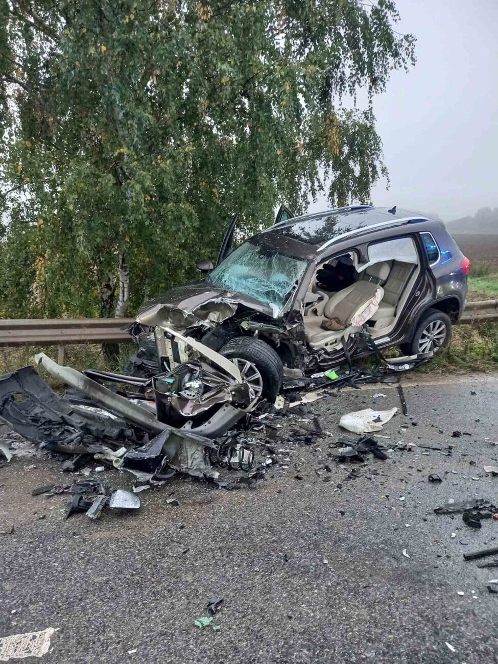 Vážná nehoda dvou aut u Choustníkova Hradiště. Foto: HZS