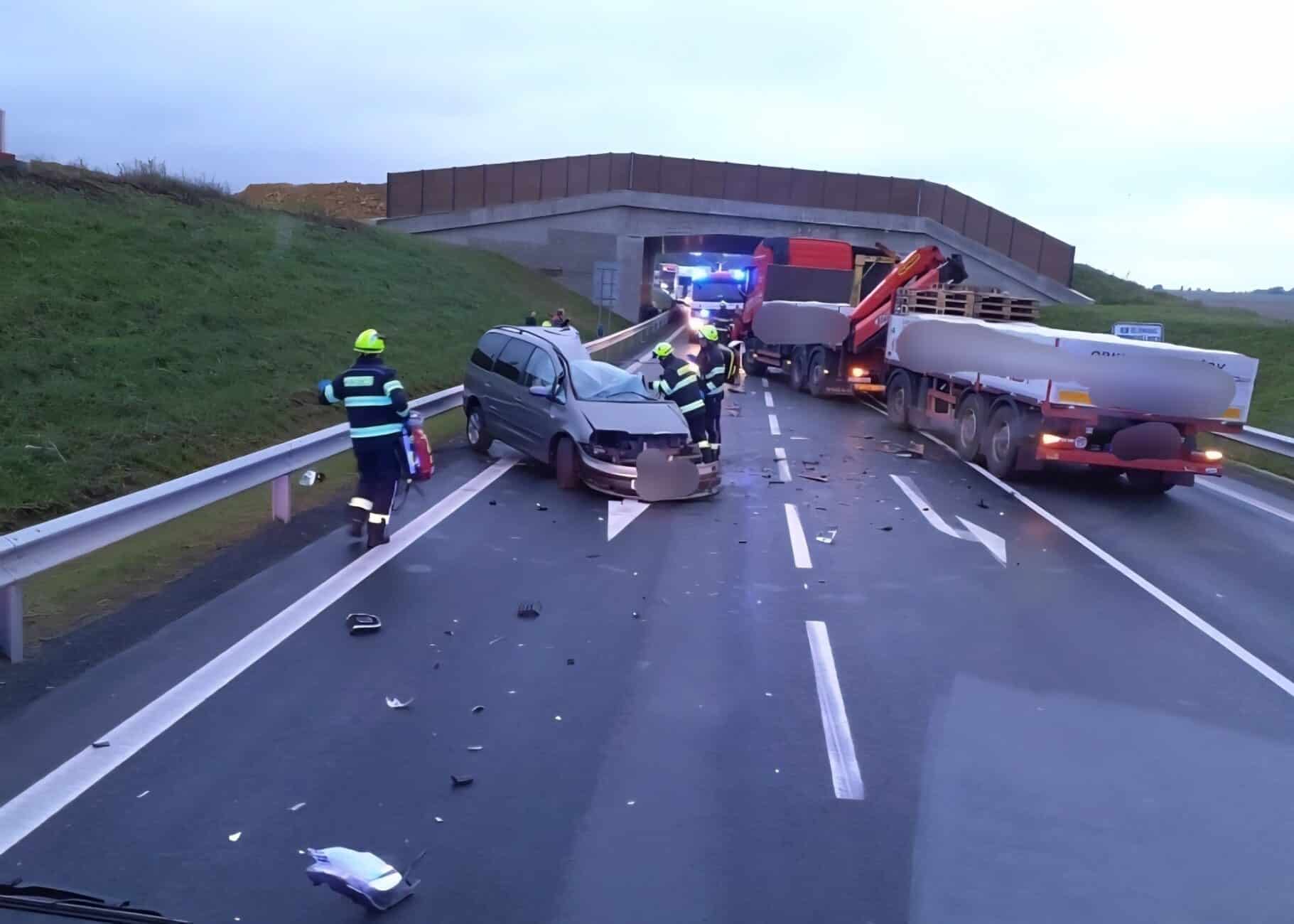 Tragická nehoda u Janova u Litomyšle. Foto: HZS