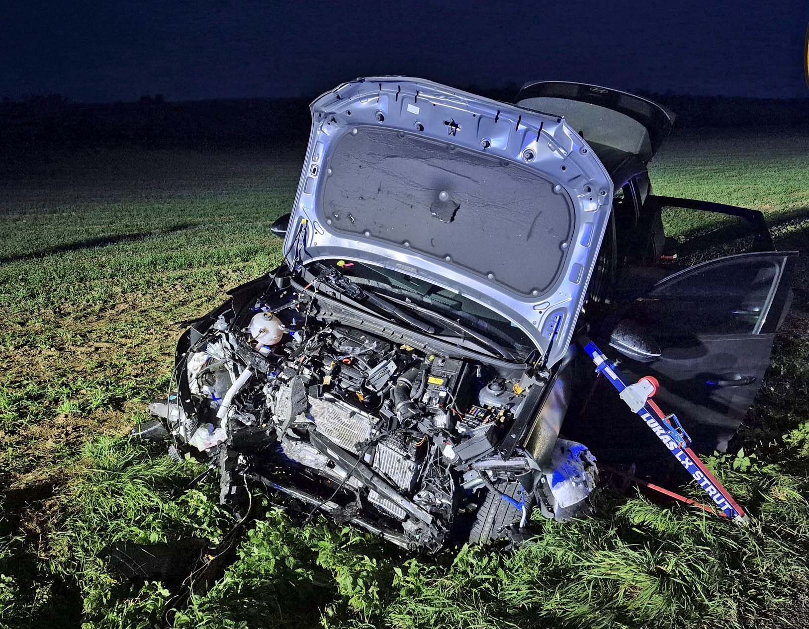 Tragická nehoda u Napajedel na Zlínsku. Foto: HZS