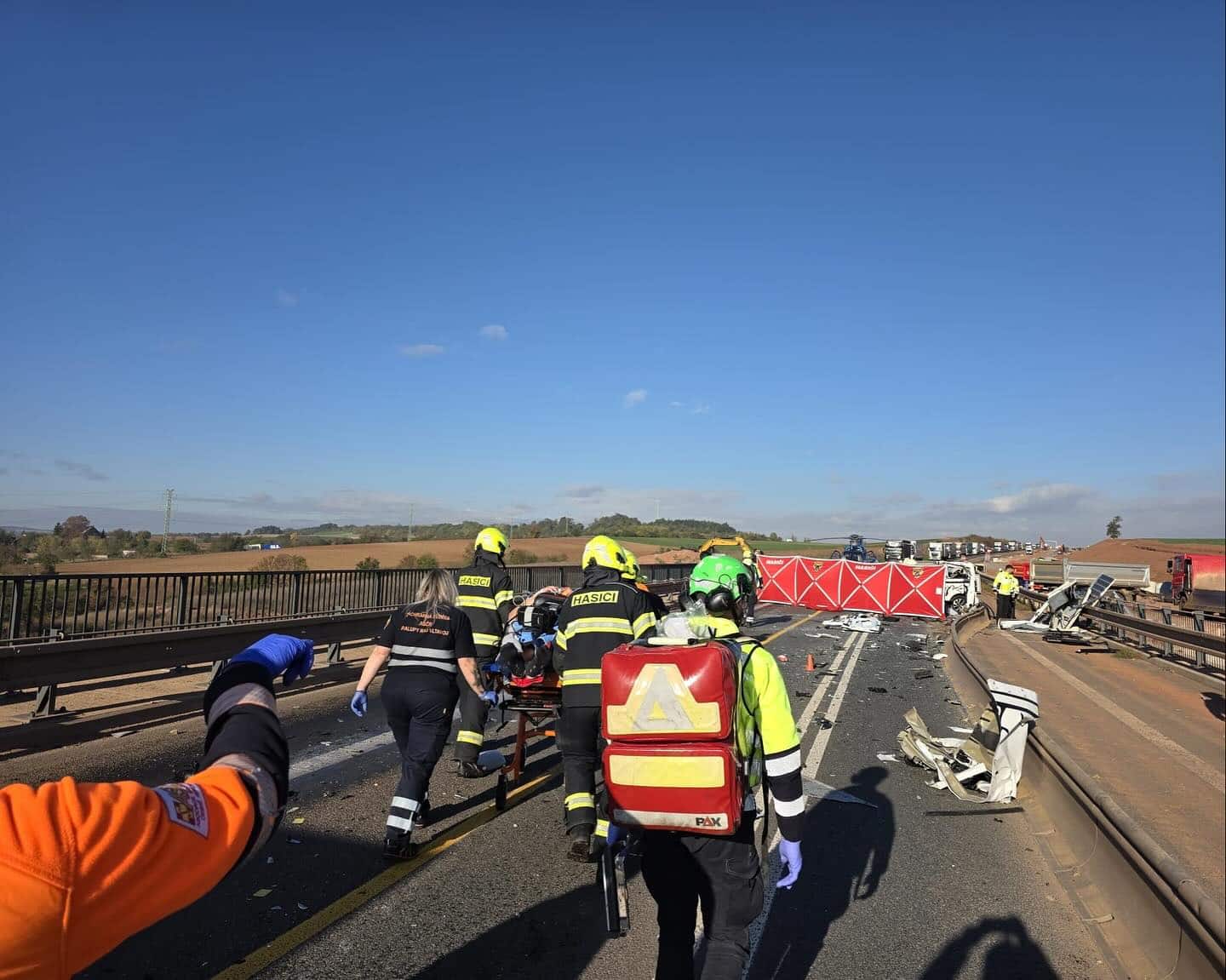 Tragická nehoda u Slaného. Foto: HZS