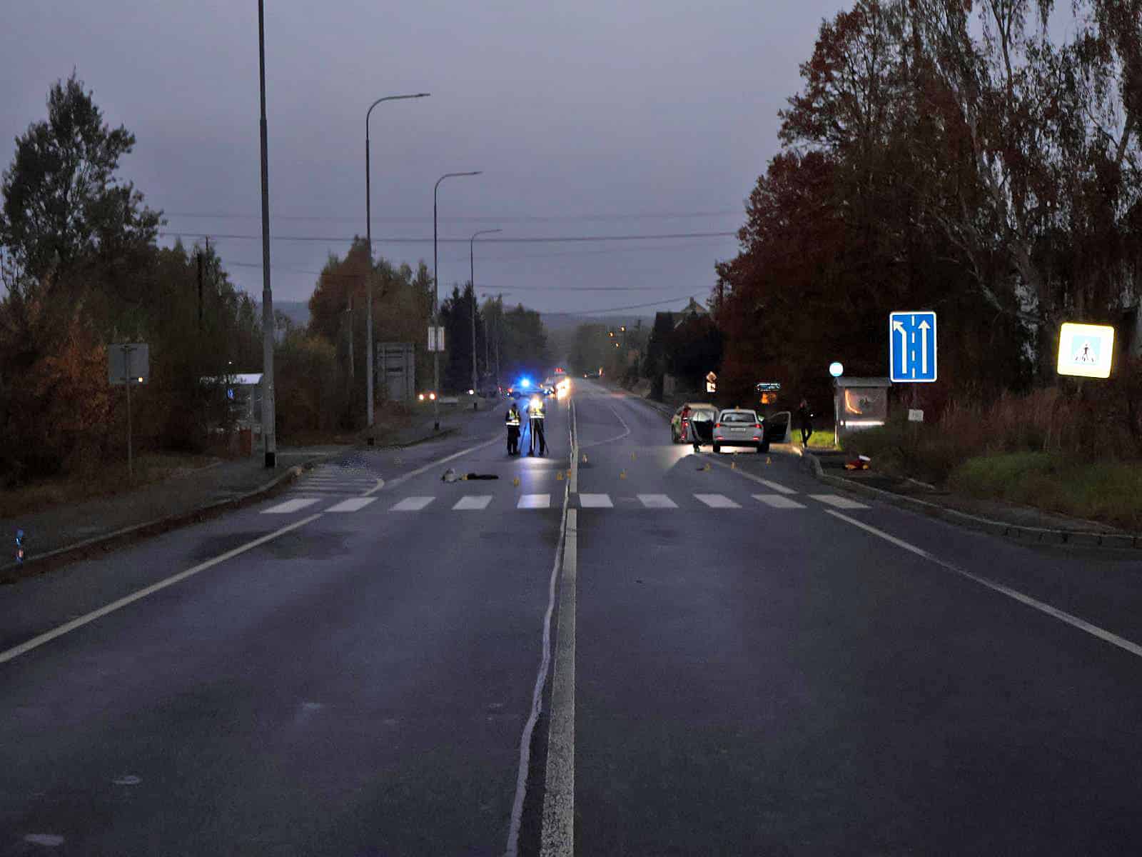 Tragická nehoda ve Svatavě. Auto srazilo ženu na přechodu. Foto: PČR