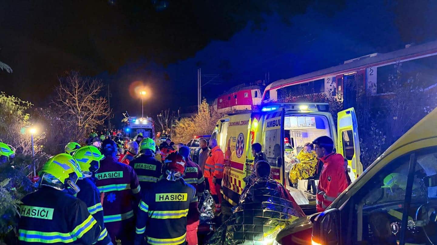 Nehoda vlaků u Pezinku. Foto: HAZZ