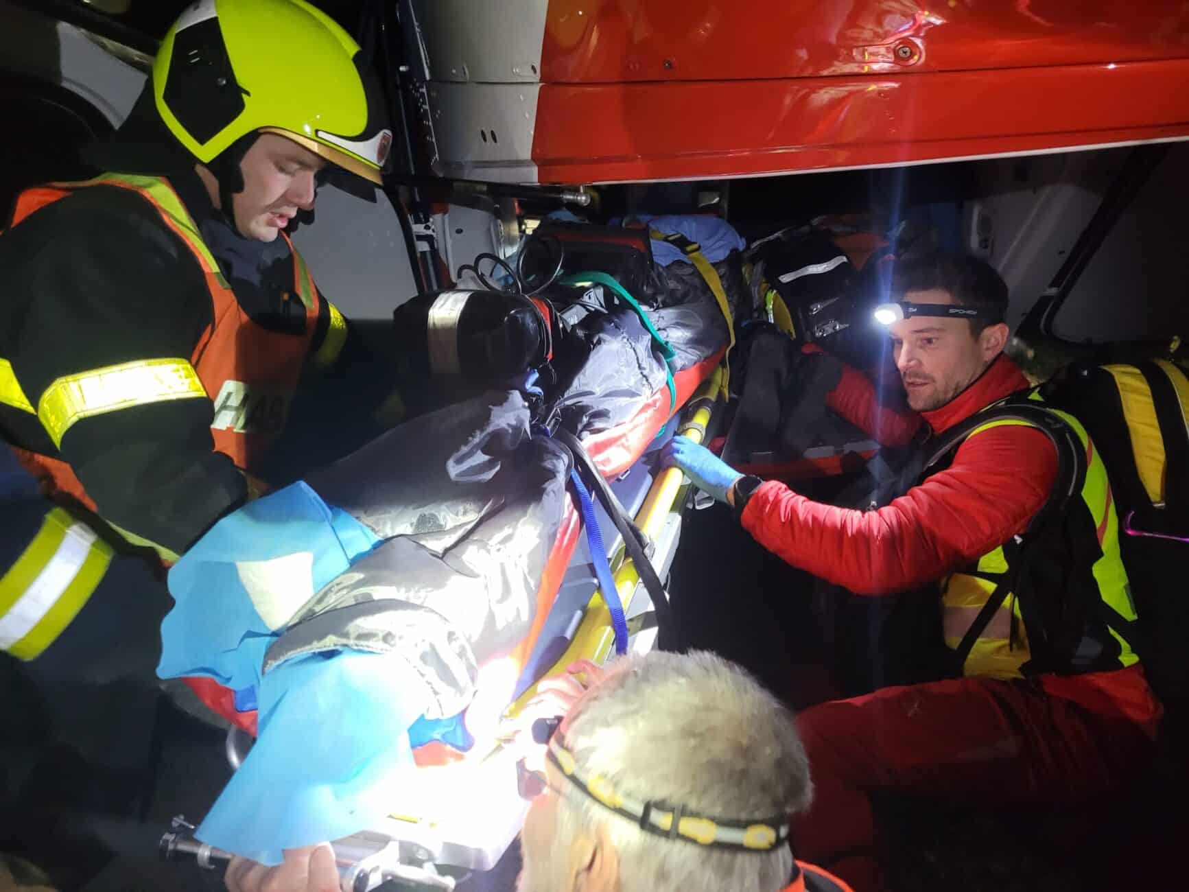 Vážná nehoda u Hatě na Opavsku. Foto: HZS