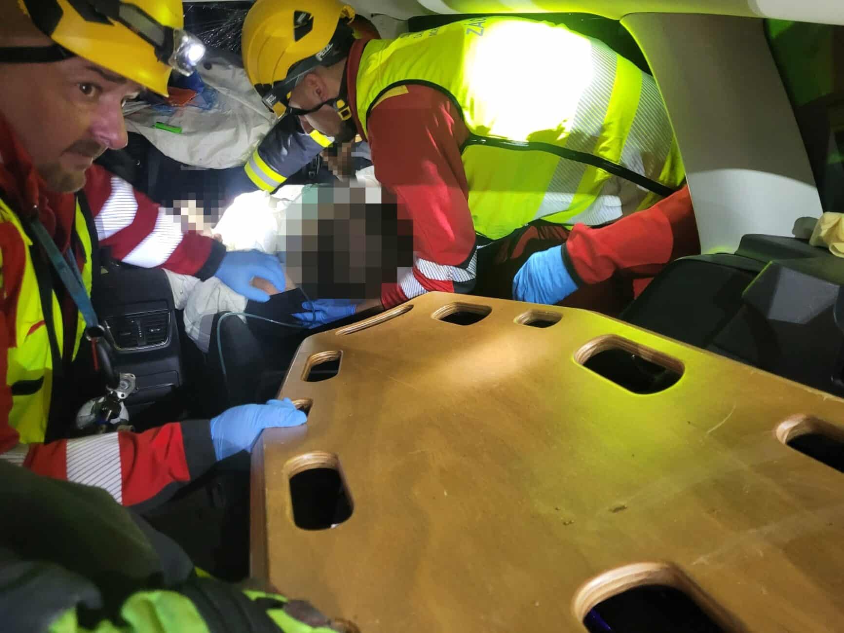 Vážná nehoda u Hatě na Opavsku. Foto: HZS