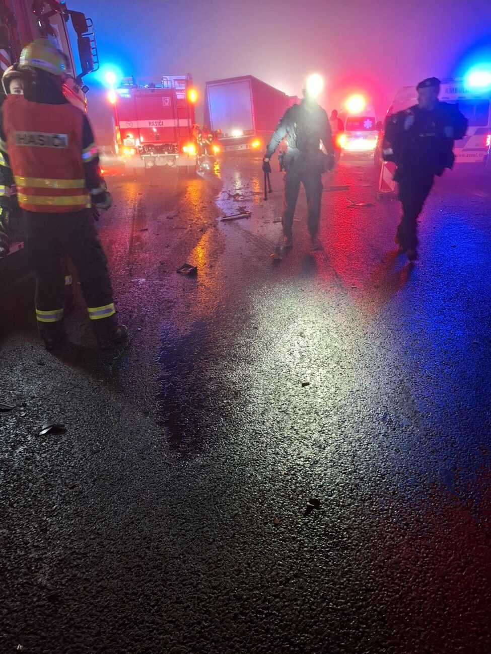 Hromadná nehoda u Křelova. Foto: HZS