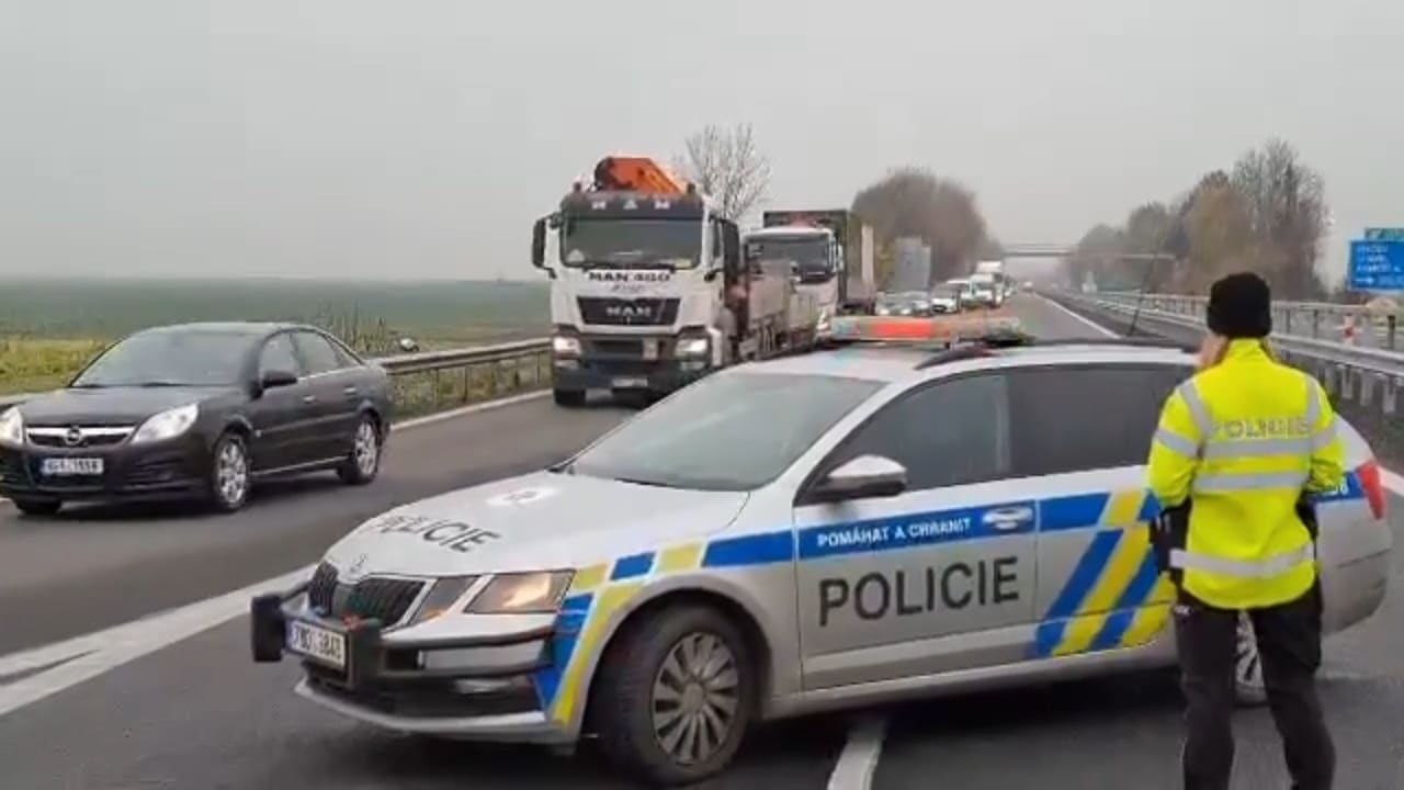 VIDEO: Hromadná nehoda u Křelova.