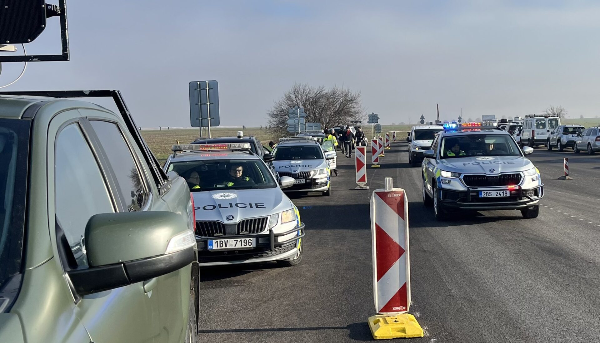 Policie koriguje dopravu u Slavkova u Brna. Foto: PČR 