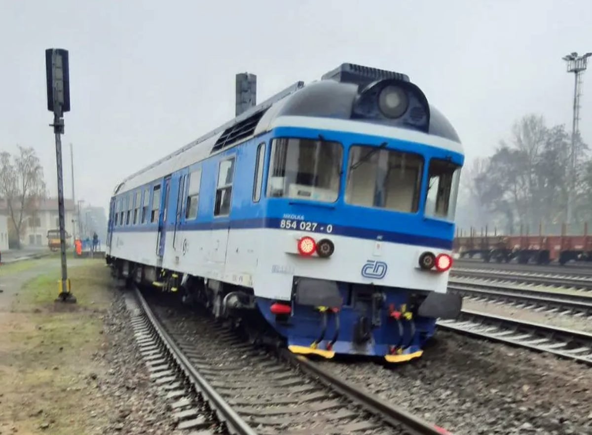 Na nádraží v Neratovicích vykolejil vlak. Foto: HZS SŽ