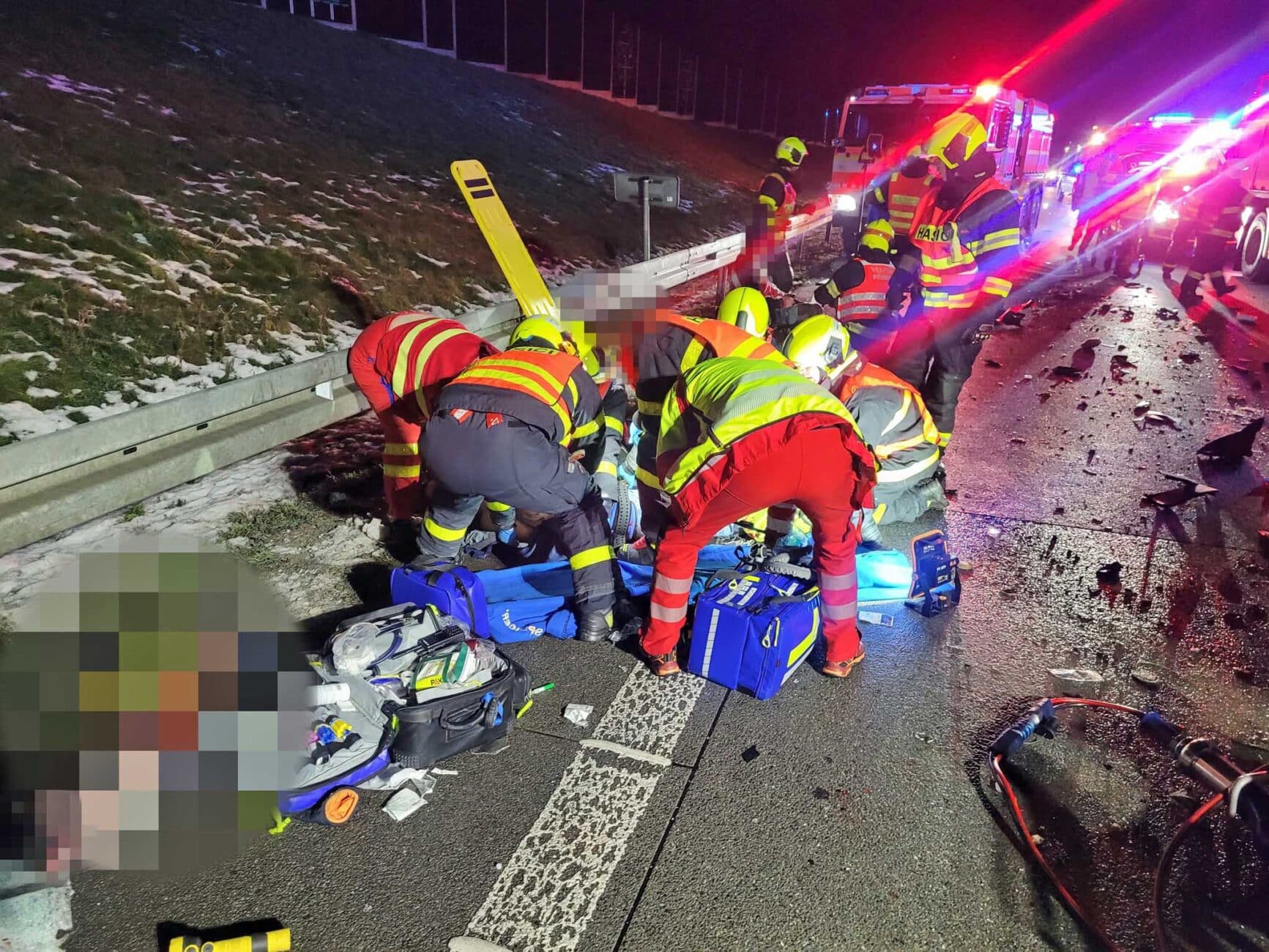 Vážná nehoda na dálnici D48. Foto: HZS