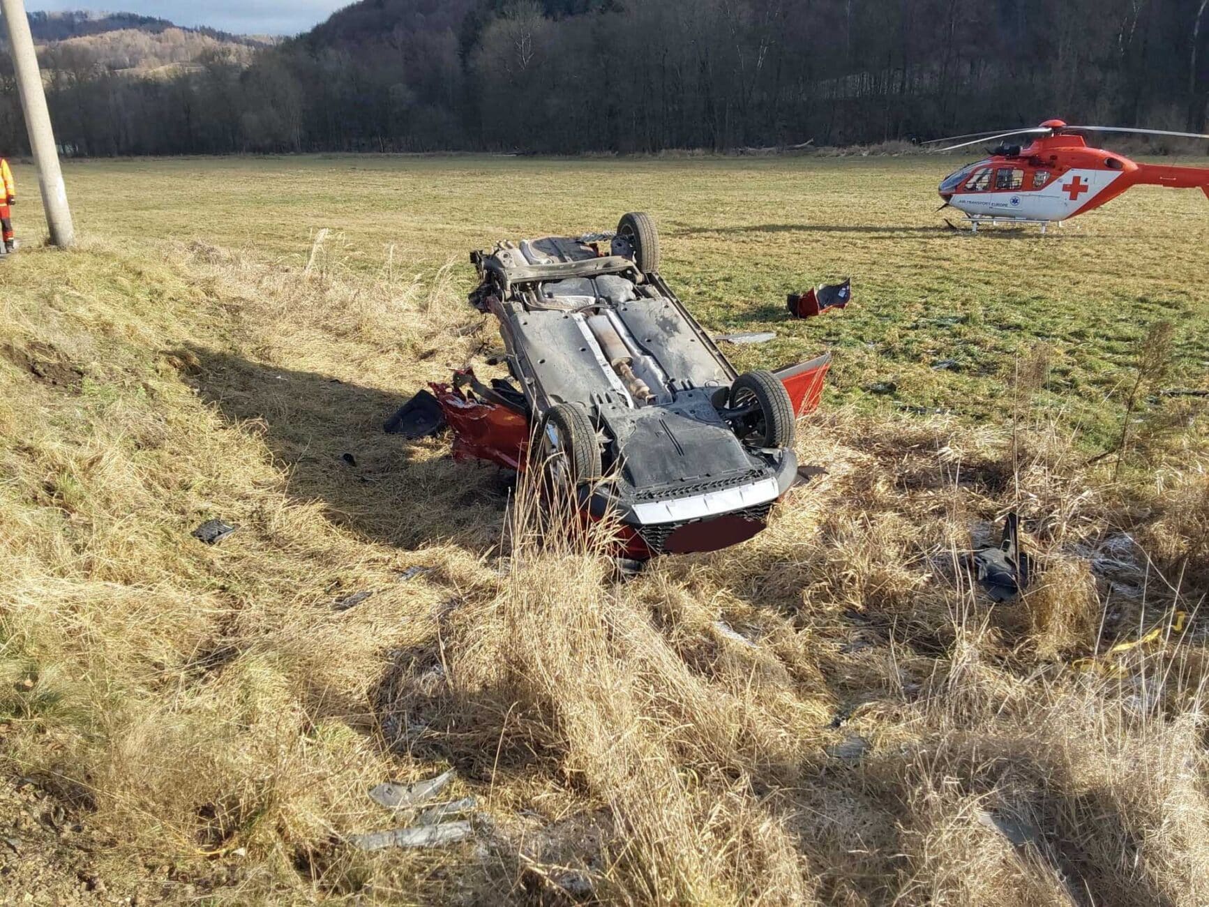 Dopravní nehoda auta a vlaku u Bohdíkova. Foto: HZS
