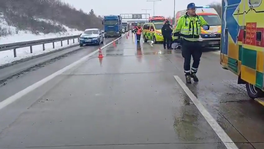 VIDEO: Nehoda na Pražském okruhu. Zdroj: PČR
