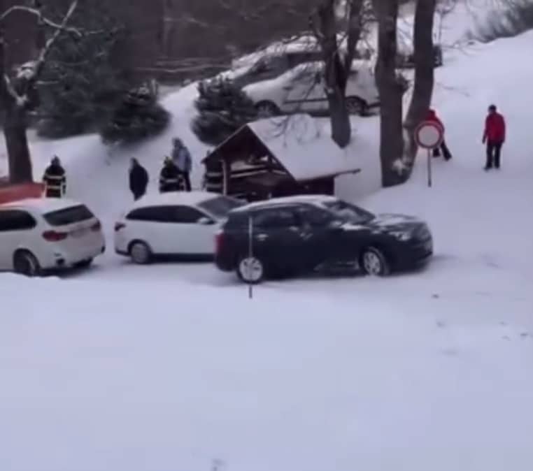 VIDEO: Nehoda ve Špindlerově Mlýně. Video: proste.captain