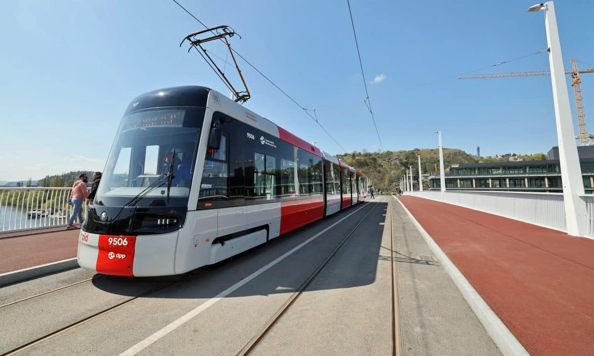 Nový Dvorecký most byl otevřen. Foto: HM Praha