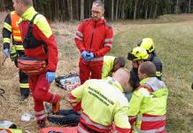 Nedělní nehoda motorkáře mezi Libňatovem a Křižanovem. Foto: HZS KHK