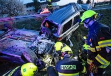 Vážná nehoda u České Skalice. Foto: HZS KHK