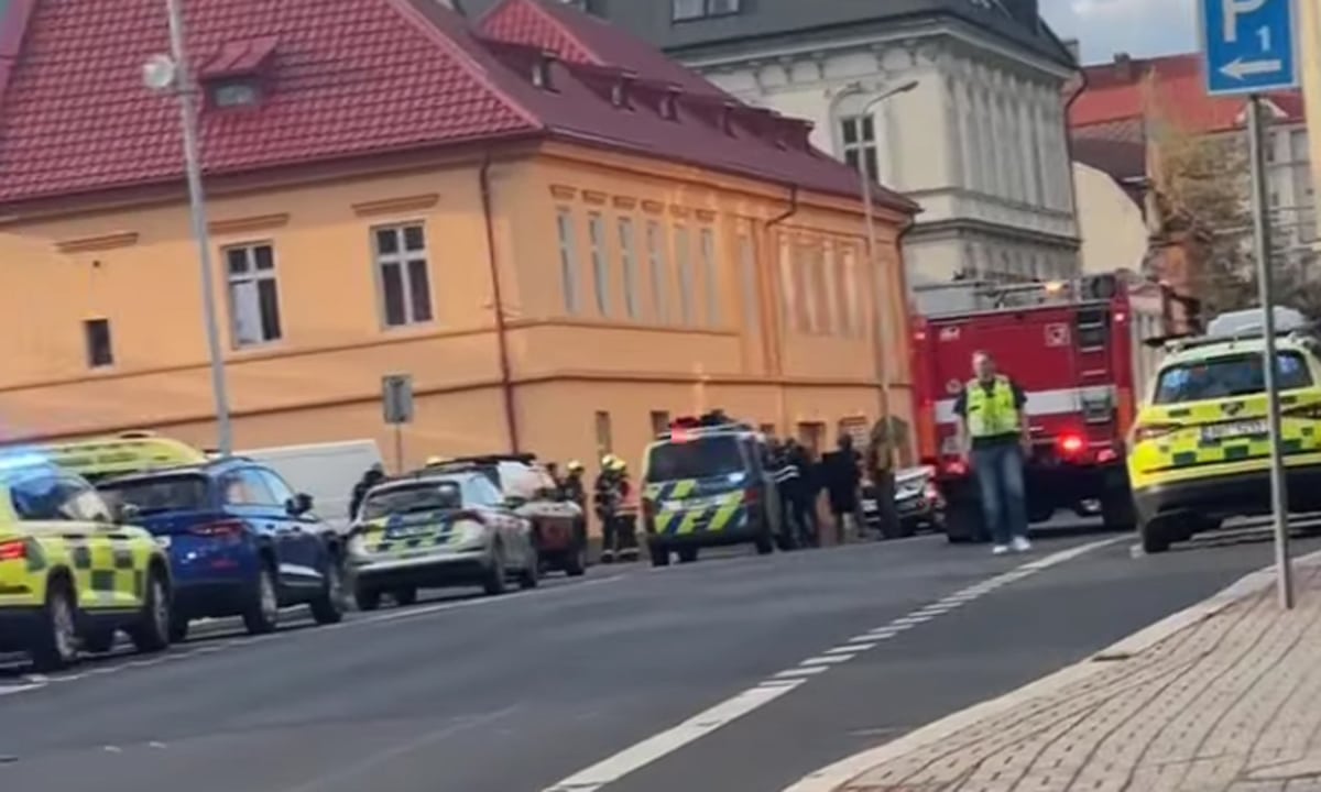 Policie zasahuje v Chomutově. Foto: ČRnehody