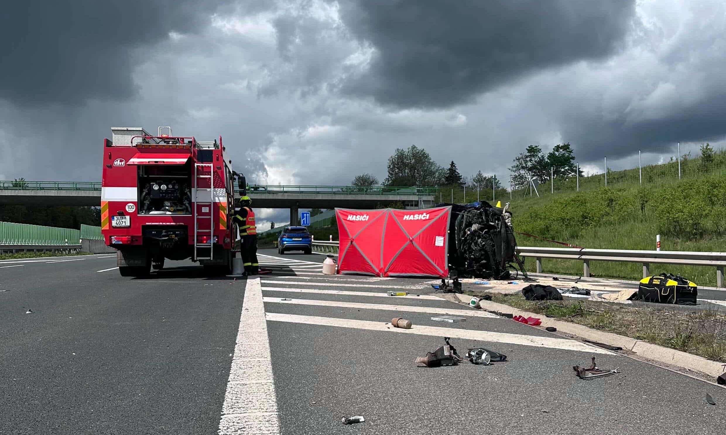 Tragická nehoda na dálnici D6. Foto: HZS