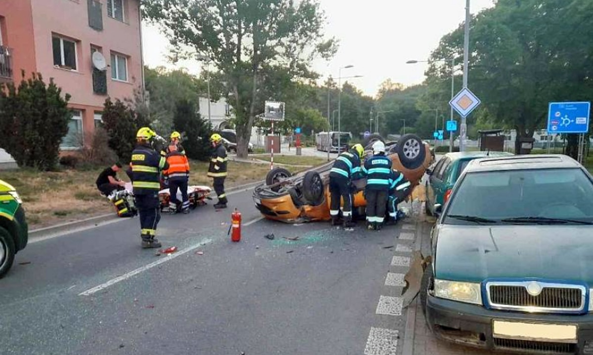 Nehoda v Libušíně. Foto: HZS Středočeského kraje