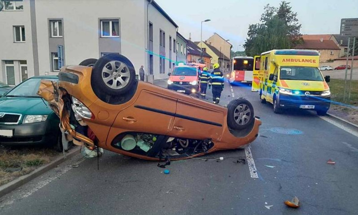 Nehoda v Libušíně. Foto: HZS Středočeského kraje