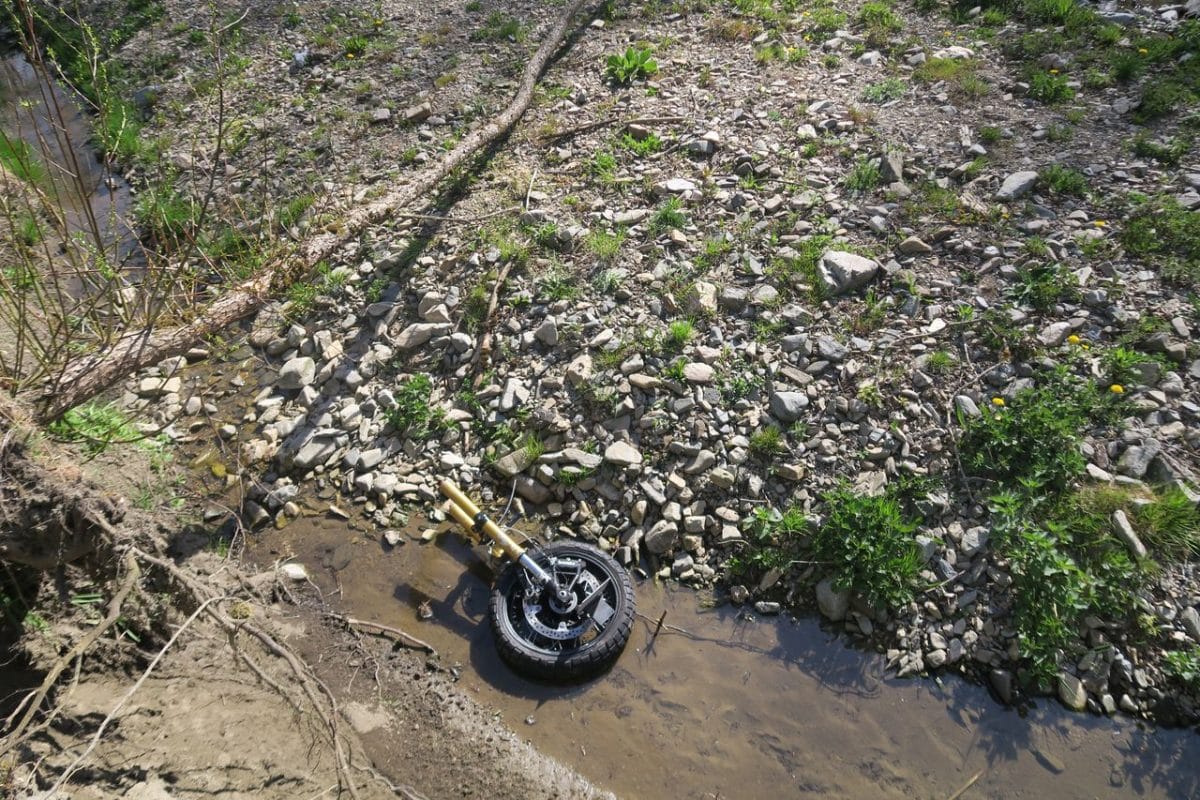 Tragická nehoda motorky a auta u Branné na Šumpersku. Foto: Policie ČR