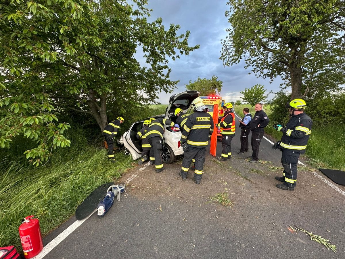 Dopravní nehoda u Vrátkova na Kolínsku. Foto: HZS Středočeského kraje
