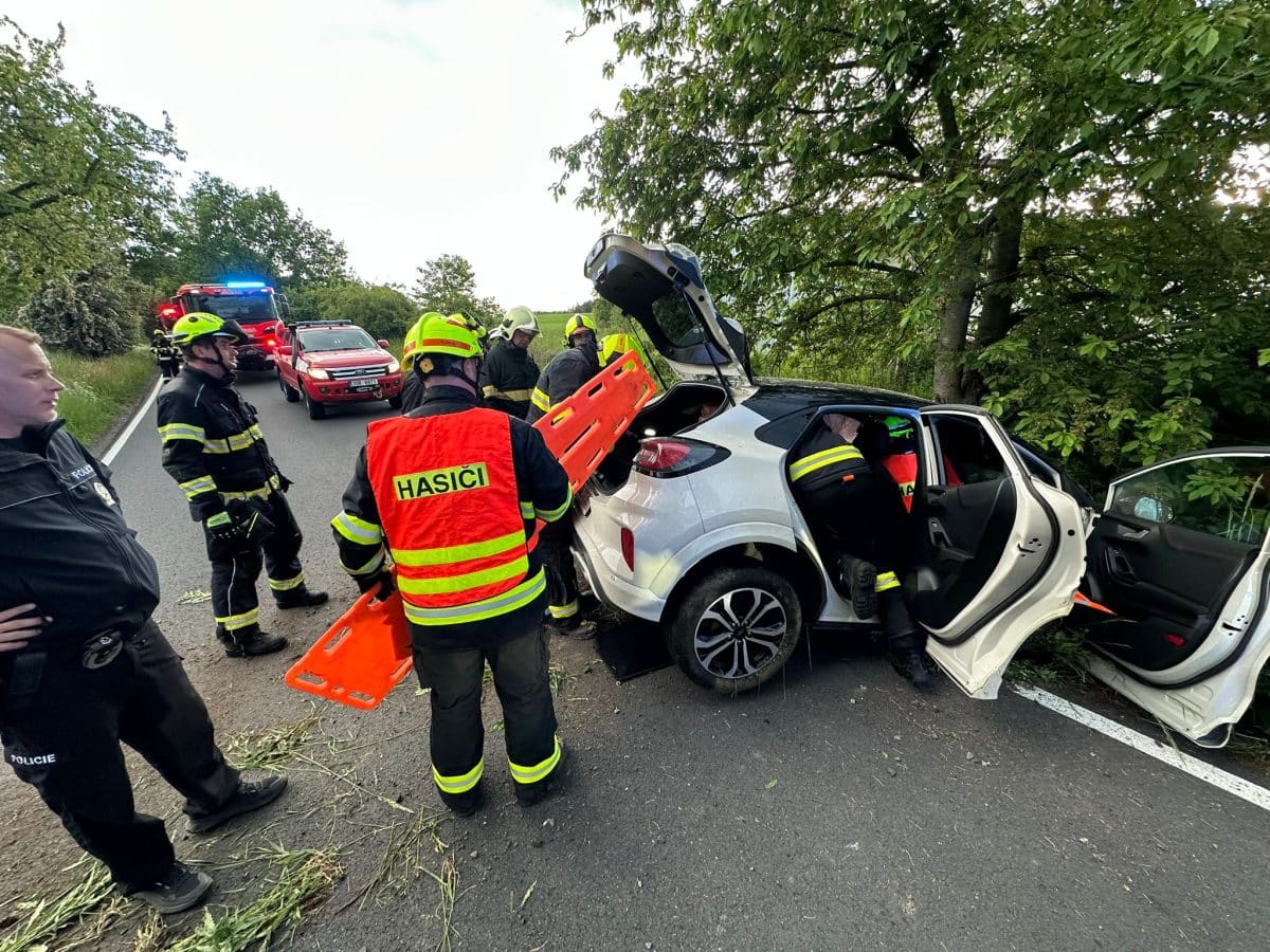 Dopravní nehoda u Vrátkova na Kolínsku. Foto: HZS Středočeského kraje